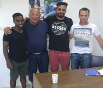 סלמי. במעמד החתימה