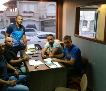 קירטבה. במעמד החתימה