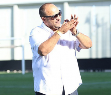 האוהדים חיפשו אותו עוד מהמינוי של ריאן טהא. בדיר