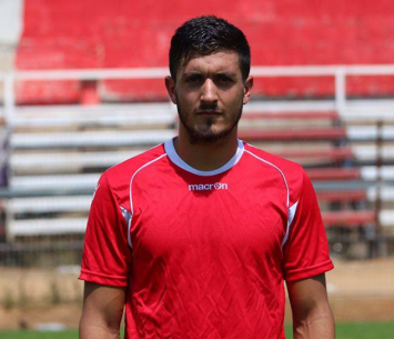 עם הפנים ליעד הבא. יפרח (יוסי סוריק)