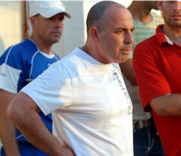 מחכה לחיזוק התקפי. לחמן