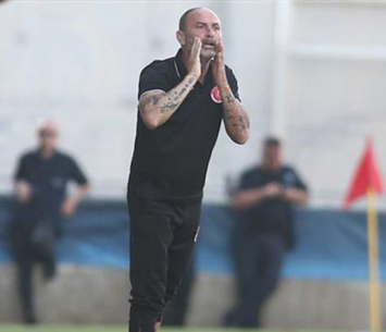 הקבוצה שלו צריכה לשחק טוב יותר. איווניר (ערוץ הספורט)