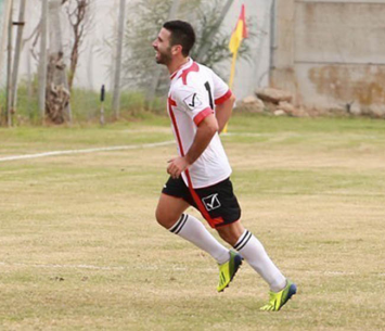 קשרה החדש של צור שלום. רביבו (עדי מלול)