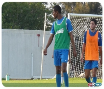 התגעגע וחזר. זאנה