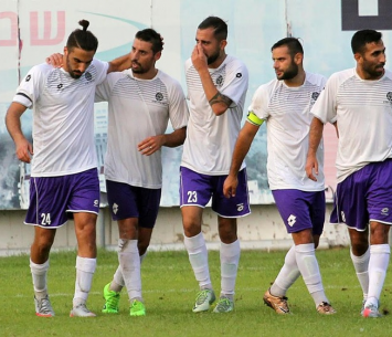 תצוגת תכלית. שחקני הכח חוגגים (לירן דורף)