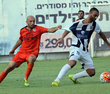 לא התאקלם בכפר שלם. סולימנוב (לירן דורף)