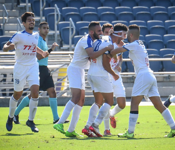 שחקני יפו חוגגים בטדי (ינון פוקס)