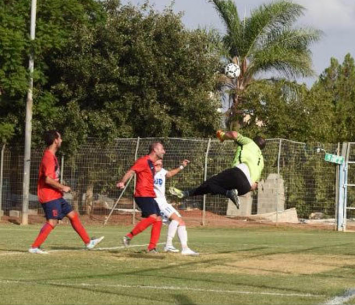 ספורטינג עם ניצחון שני (צילום: רון שלום)