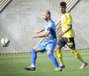 בדרך ללבוש אדום שוב. טועמה (רולנדי ברנשטיין)