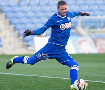 חוזר לשחק. גל