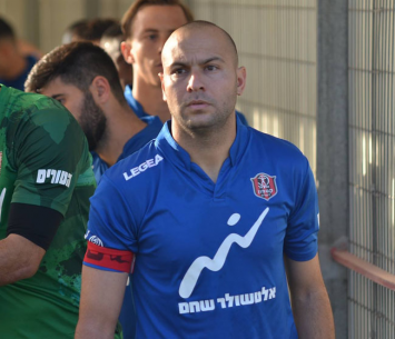 קפטן קטמון אבירם ברוכיאן (אבי רביבו)