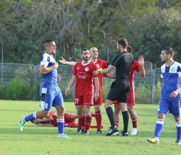 שחקני טירה משחק מול אתא (נזיה סולטאן)