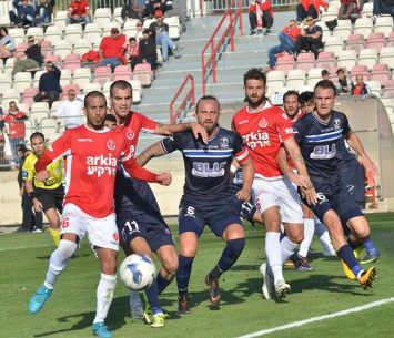 קרבות על מקום בפלייאוף (אבי רביבו)