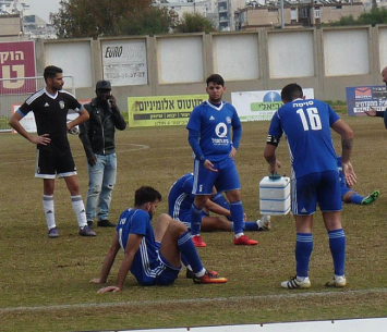 מקווים לנס. שחקני דימונה (אלי שמואלי)