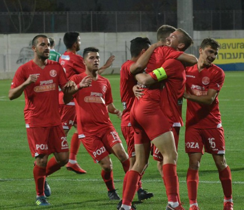 שחקני מרמורק (אבי רביבו)