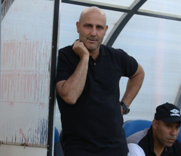 זוכה לביקורת. בנודיס