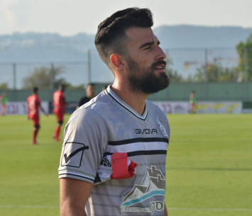 יישאר עונה נוספת. שושן (אבי רביבו)