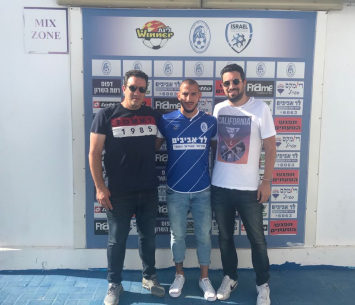 חתם לשנתיים. מאיו