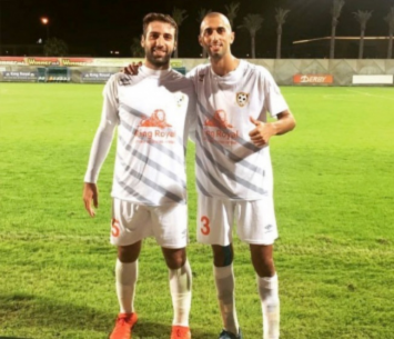 מבוקש. עיני (מימין)