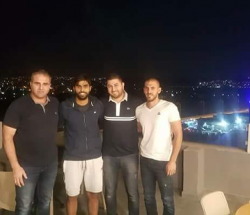 מואסי במעמד החתימה