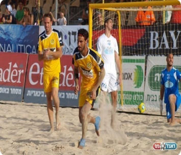 תורם משמעותית לכפר קאסם. דנין