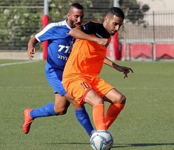 נשאר כתום. לוי