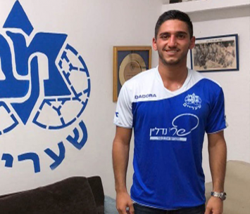 עוד חיזוק לשעריים. הברי