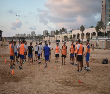 בשיא ההכנות. שחקני נווה שאנן