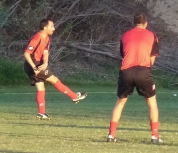 לא יאמן ברמת גן. דיין (משמאל)