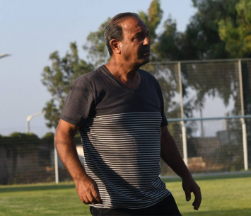 מאמן אתא חיים לוי (אבי רביבו)