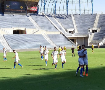 שמחה אחרי השער הראשון של העונה. שחקני קריית גת (לב הצהוב mkg)