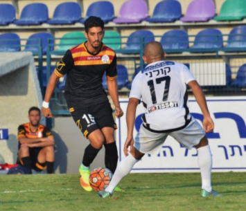 עם הפנים ליעד הבא. מורד (אבי רביבו)