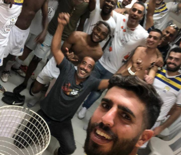 שחקני שיכון המזרח