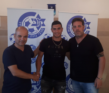 עוד במעמד החתימה