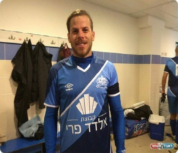 חוזר לשתף פעולה עם בראון. רנקביץ