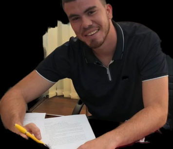 מוסא במעמד החתימה