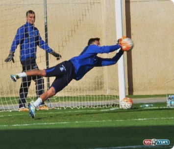 קרישטול (אבי רביבו)