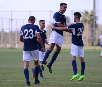 שמחה לאחר שער הניצחון. שחקני נווה שאנן (צילום: חגית אברהם- דוברות נווה שאנן)