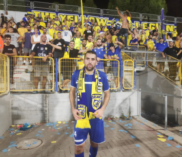 תומר בן חיים והקהל (אביחי דלאל)