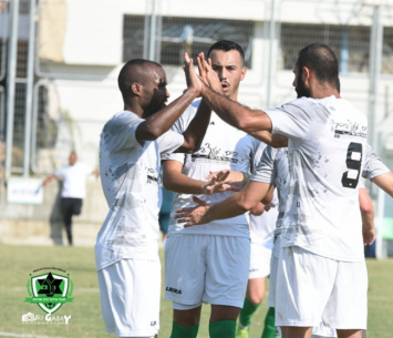 שחקני שדרות חוגגים ניצחון בגביע (אורי גבאי)