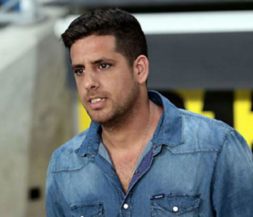 עולה ליגה. בראון