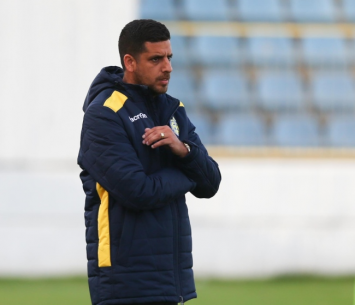 התפטר. בראון (PayPerLens)