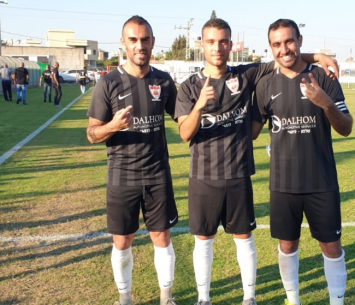 כובשי השערים לטירה (נזיה סולטאן)