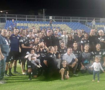 מ.ס רמלה עם הגביע (אביחי דלאל)