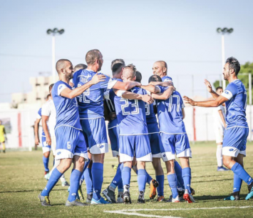 שחקני צעירי טירה חוגגים ניצחון מול בני רעננה. (נאזיה סולטאן.)