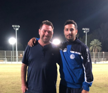 כהן לצד סוכנו עידו קרן