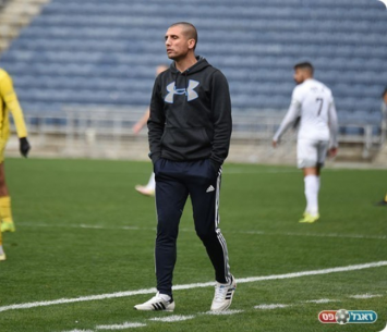 ציון זקן. חיזק את קבוצתו (PayPerLens)