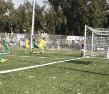 אזברגה כובש במדי אשדוד (מוטי קדוש)