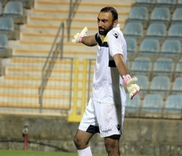 מתרגש. אבי איבגי (לירן דורף)