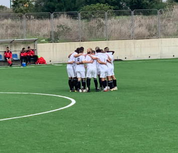 שחקני בית דגן בפתיחה (ניסים קמחי)